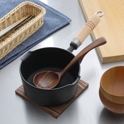 南部鉄器 まいにち鉄分摂取鍋 岩鋳 片手小鍋 16cm 敷板セット/敷板＋木蓋セット - フライパン専門店 鐵兎堂-TETTODO-