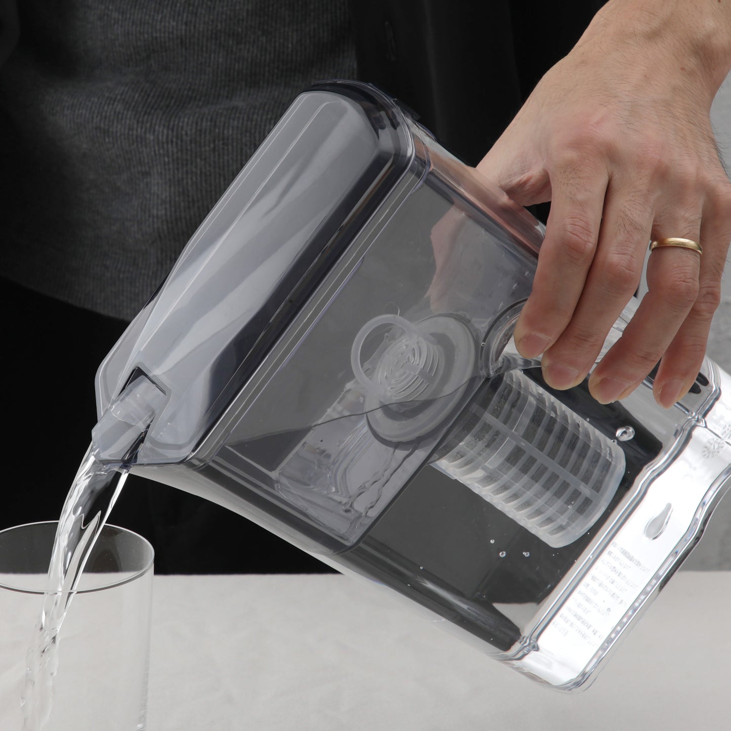 Miz-U（ミズユー） ポット型浄水器 日本製 カートリッジ1本付き
