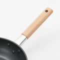 ambai フライパン 28cm 木製ハンドル ウッドハンドル 日本製 あんばい コーティング フライパン くっつかない こびりつきにくい 小泉誠 北欧スタイル 軽量 軽い - フライパン専門店 鐵兎堂-TETTODO-