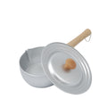 ゆきひら鍋 アルミ 京都活具 雪平鍋 日本製 16cm 18cm 20cm ガス 兼用 IH対応 選べる 兼用蓋付きセット 取っ手 オーク 無垢材 軽量 アルミ鍋 軽い 打ち出し 注ぎ口 1.3L 1.8L 2.6L 目盛 メモリ付き おしゃれ シルバー 引越祝い 新築祝い 結婚祝い 内祝い 母の日 新生活 - フライパン専門店 鐵兎堂-TETTODO-