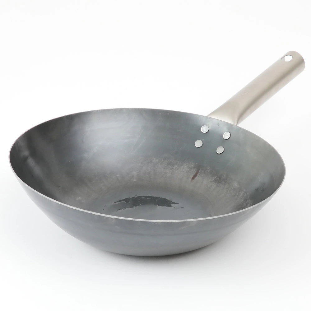 HANAKO 打出炒め鍋 山田工業所 チタンハンドル 27cm 軽量 すぐ使える あおり鍋 取っ手が熱くない 焼く 煮る 揚げる 中華鍋 フライパン日本製 シーズニング不要 05-0041-0502 ハナコ