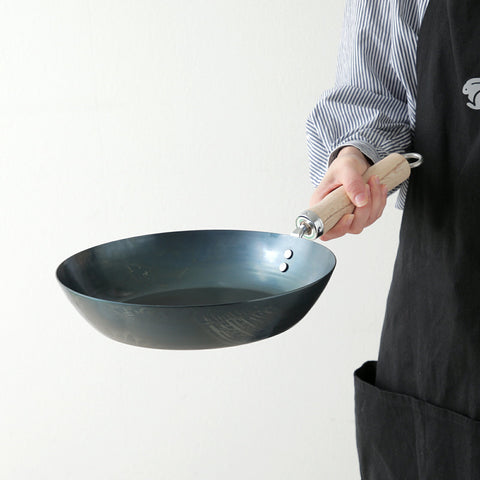 鉄製 フライパン 26cm IH対応 油ならし不要 ハードテンパー加工 大きめフライパン 日本製 ガス火 シーズニング不要 PFOAフリー PFASフリー 鉄分摂取 京都活具 - フライパン専門店 鐵兎堂-TETTODO-