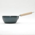 京都活具 鉄製 片手深型鍋 20cm 網付き 揚日本製 IH対応 - フライパン専門店 鐵兎堂-TETTODO-