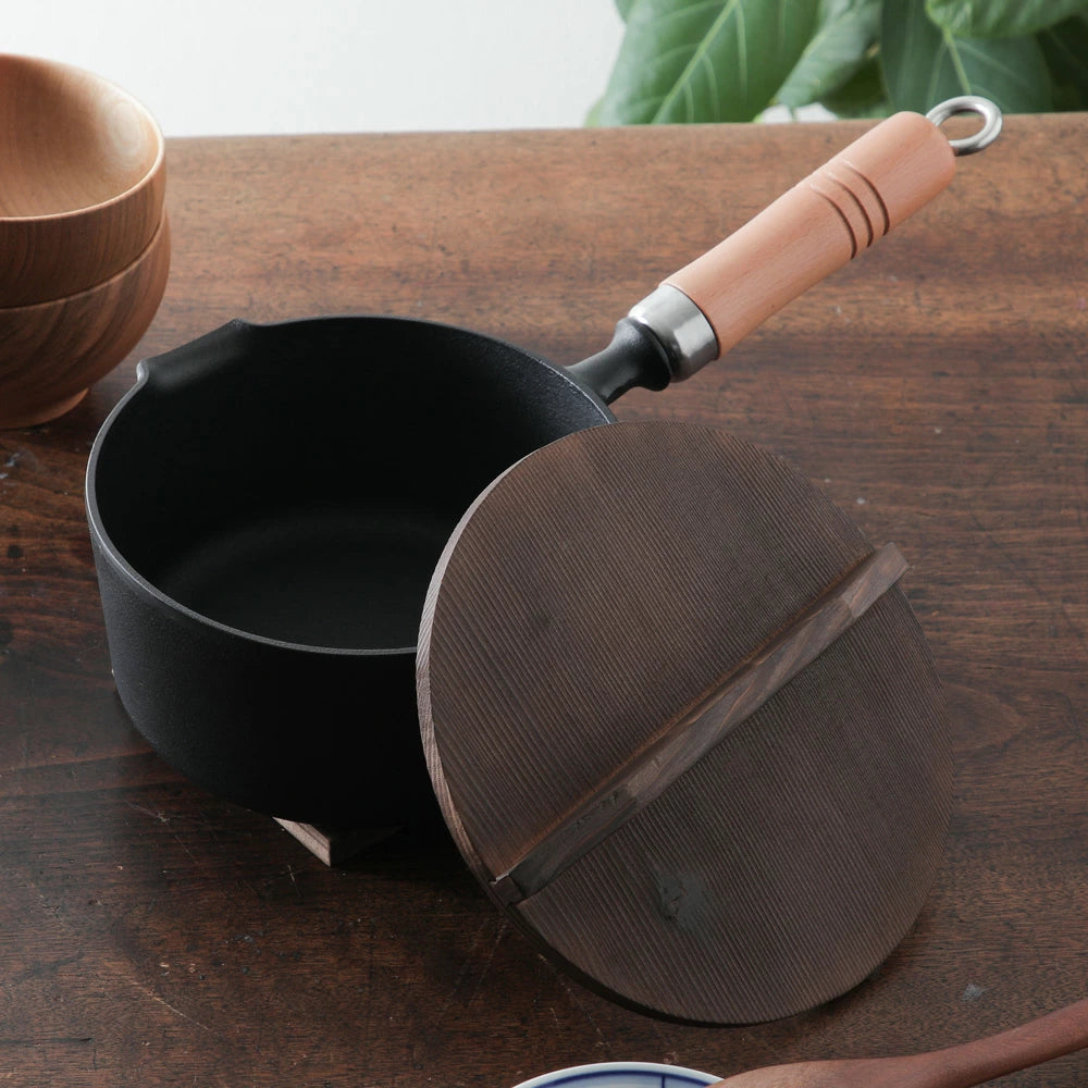 南部鉄器 まいにち鉄分摂取鍋 岩鋳 片手小鍋 16cm 敷板セット/敷板＋木蓋セット - フライパン専門店 鐵兎堂-TETTODO-